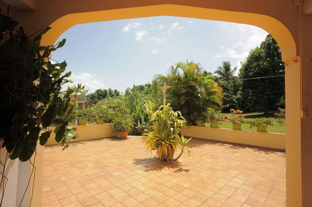Au Domaine Des Bougainvilliers Villa ซานต์-โรส ภายนอก รูปภาพ