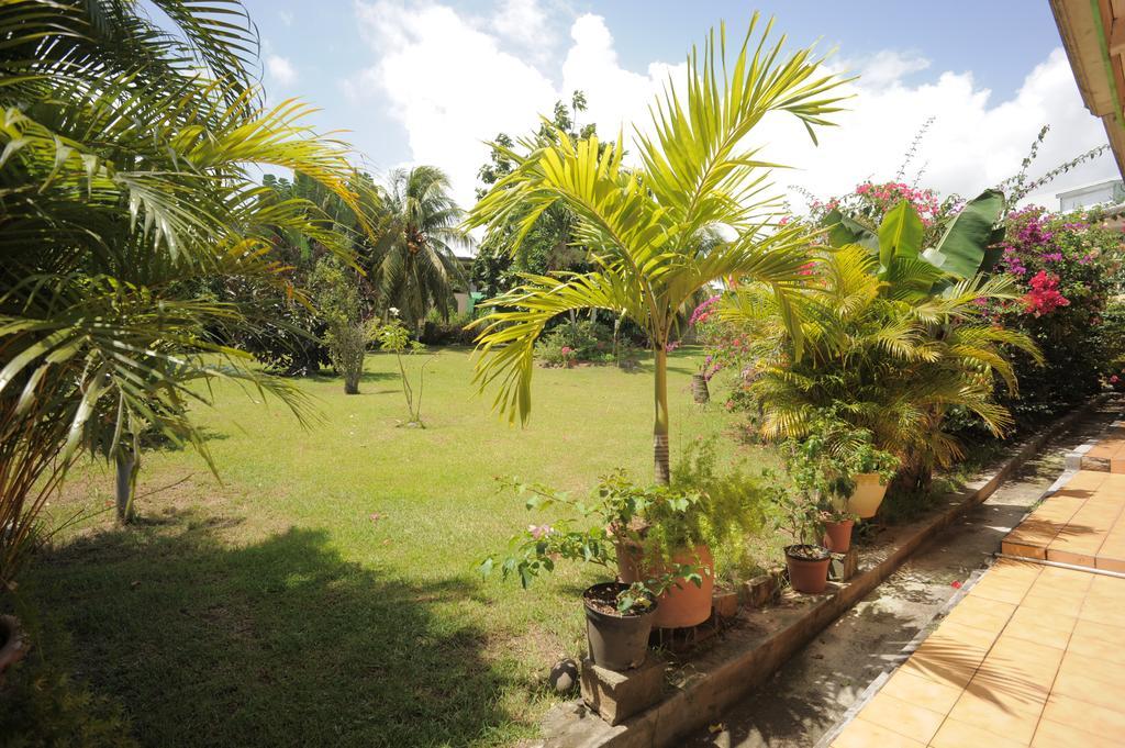 Au Domaine Des Bougainvilliers Villa ซานต์-โรส ภายนอก รูปภาพ